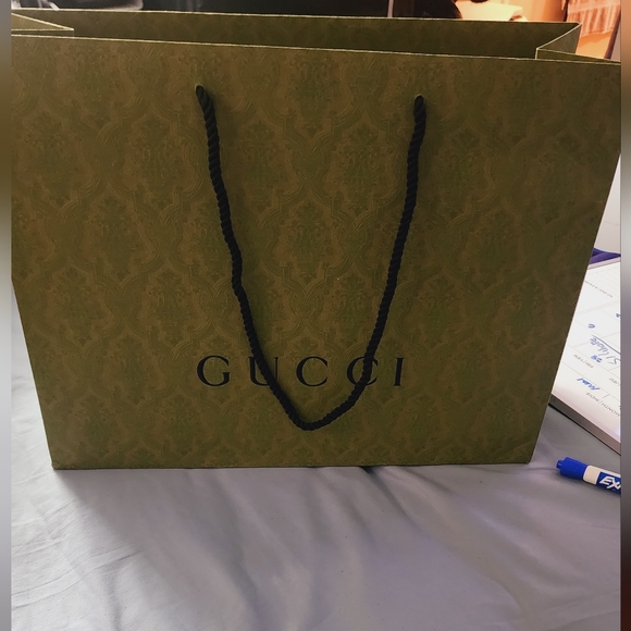 Empty shopping bag - Picture 4 of 7